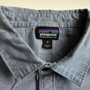 Men's Patagonia Button Down - Blue - Size Medium